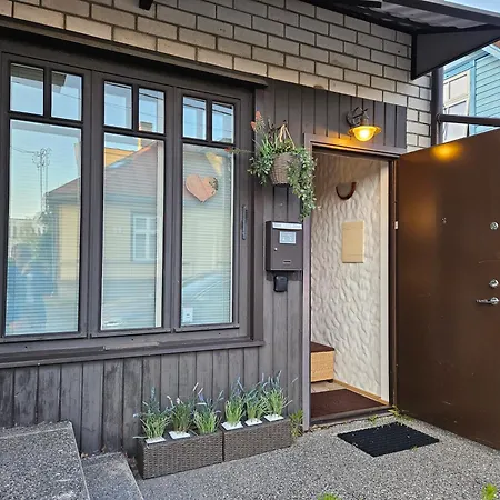 아파트 Positively Inspiring For 2, Free Parking, If Available *